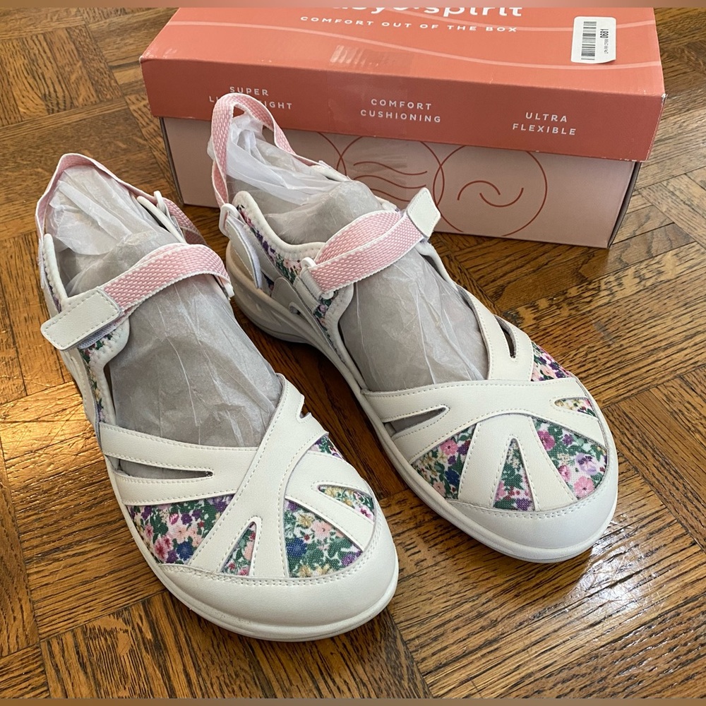 Easy Spirit Esplash Hiking Sandal (Women)